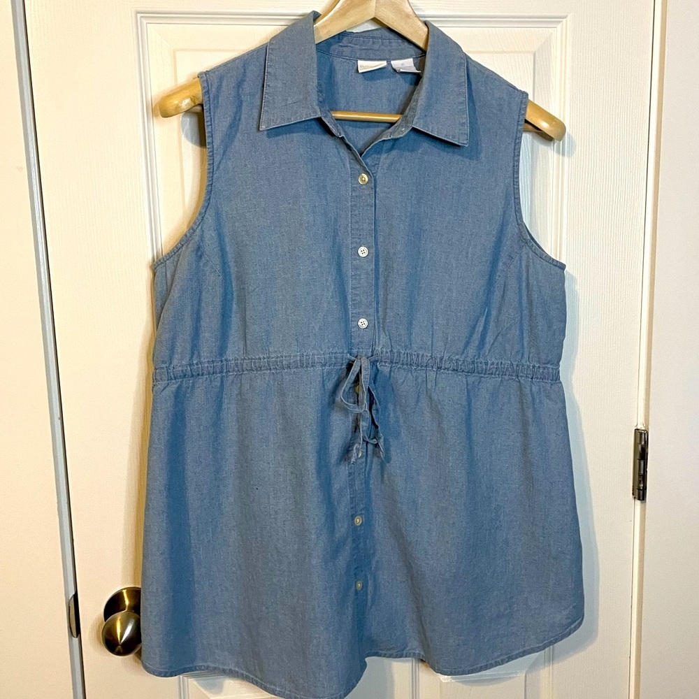 In Due Time Maternity sleeveless button down top w/ drawstring waist sz XL